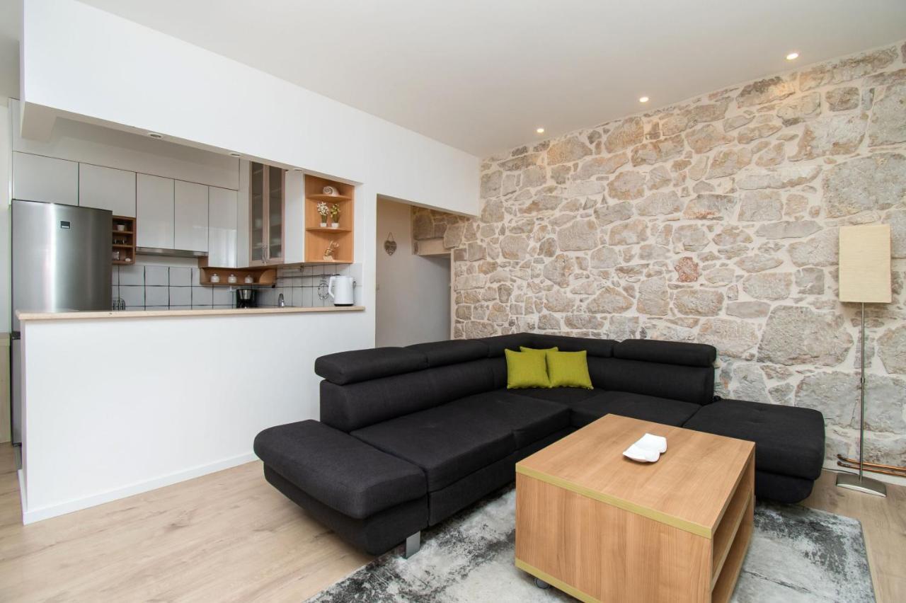 Apartment Julija 沃迪切 外观 照片