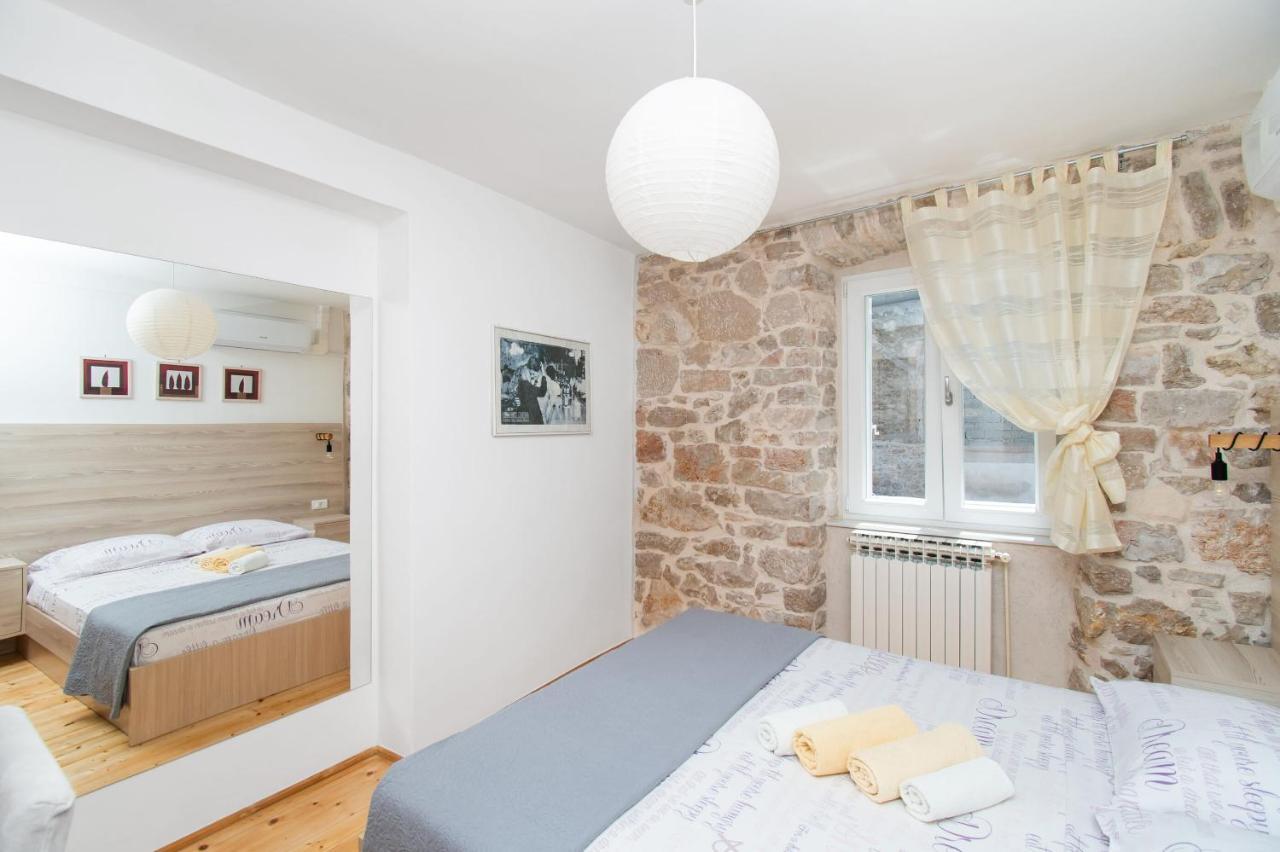 Apartment Julija 沃迪切 外观 照片